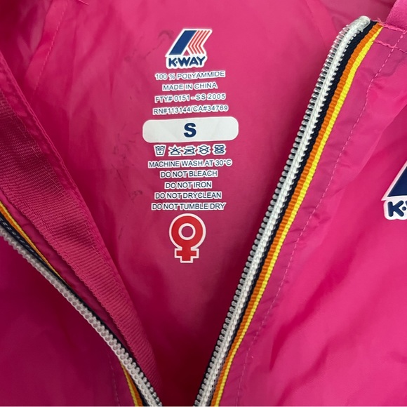 K-Way Pink Women’s Windbreaker Raincoat Size Small - Picture 2 of 6